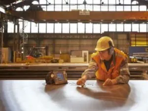 2000 men and women entirely dedicated to steel perfection